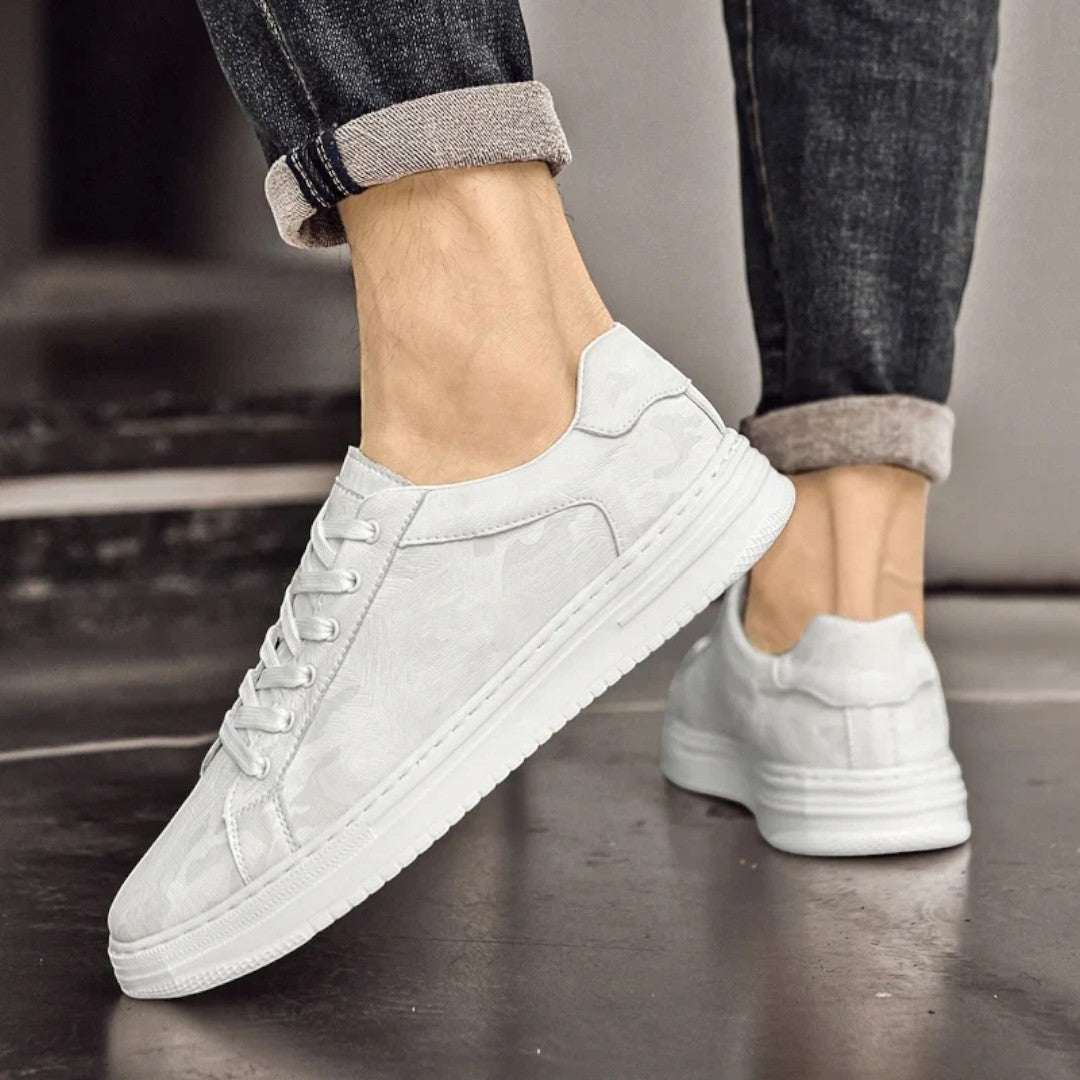 Caden Minimal Panel Sneakers