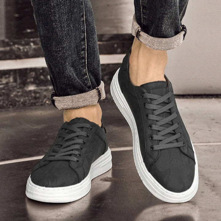 Caden Minimal Panel Sneakers